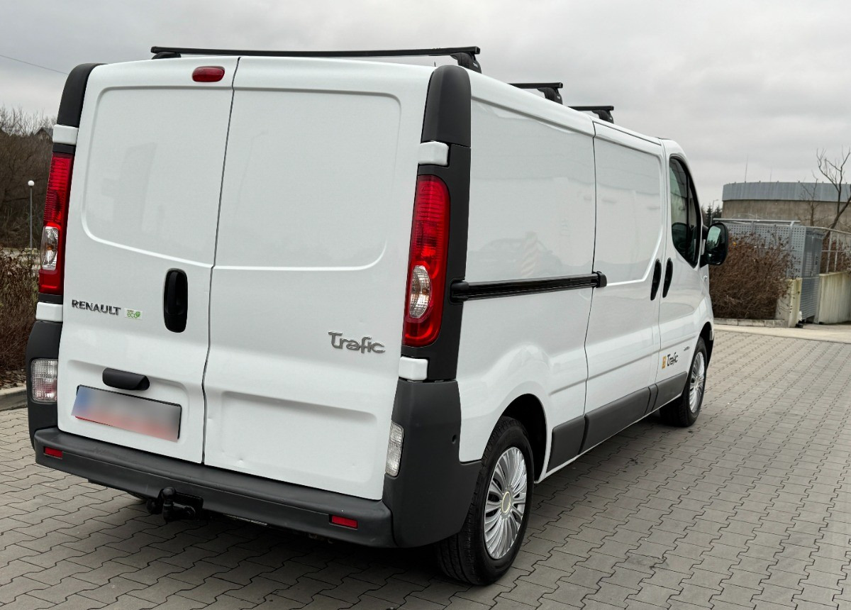 Renault Trafic L2 Long 2.0 DCI 115KM Klimatronic 130 tys km Super stan SERWIS - Цельнометаллический фургон: фото 3 Renault Trafic L2 Long 2.0 DCI 115KM Klimatronic 130 tys km Super stan SERWIS - Цельнометаллический фургон: фото 3