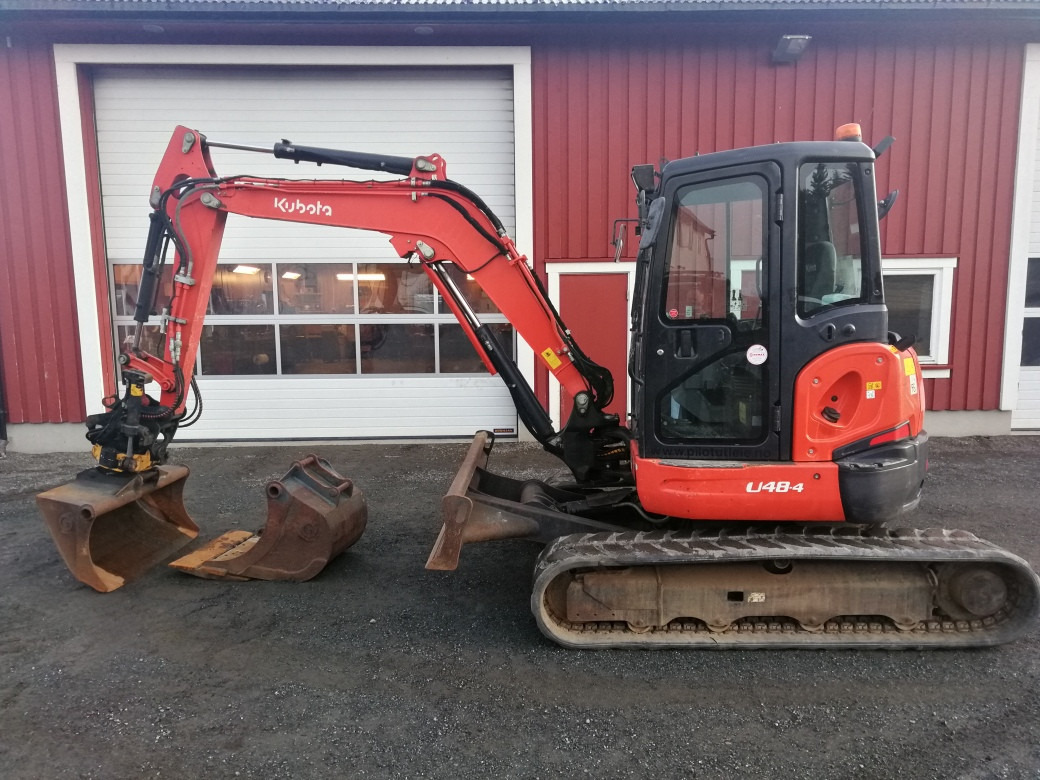 Kubota U48-4 - Мини-экскаватор: фото 1 Kubota U48-4 - Мини-экскаватор: фото 1