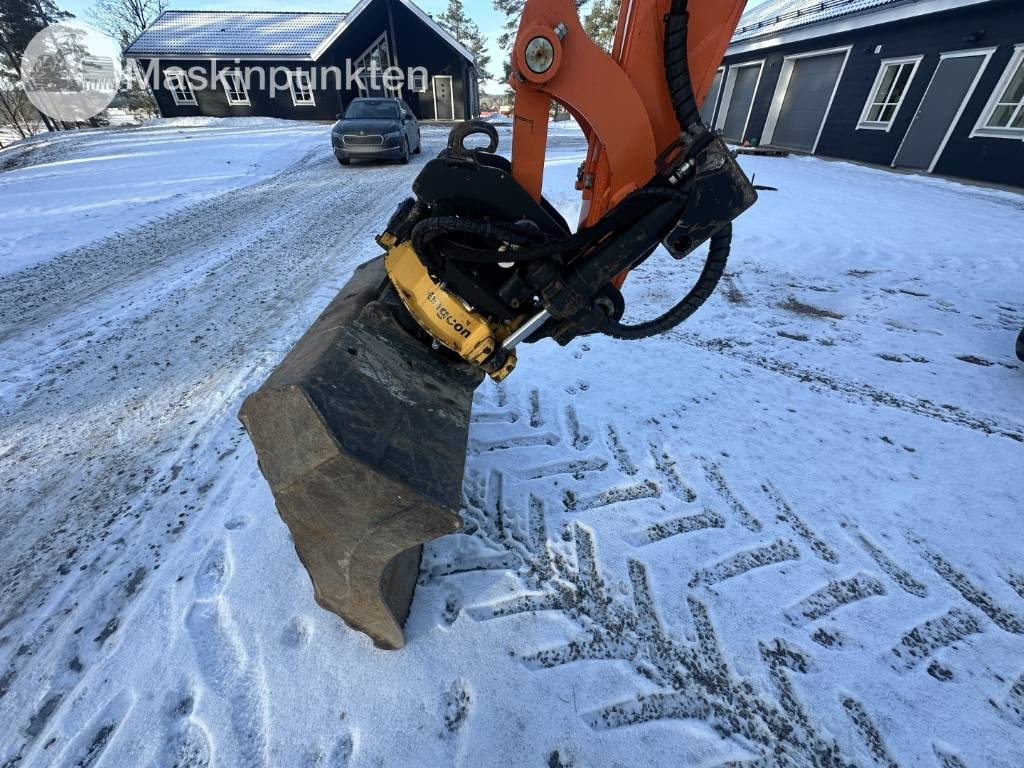 Мини-экскаватор Doosan DX 62 R: фото 12 Мини-экскаватор Doosan DX 62 R: фото 12