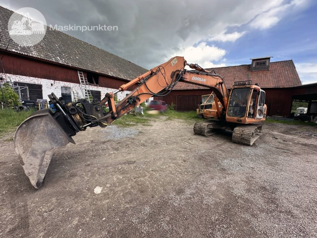 Doosan Solar 140 LC V - Гусеничный экскаватор: фото 3 Doosan Solar 140 LC V - Гусеничный экскаватор: фото 3