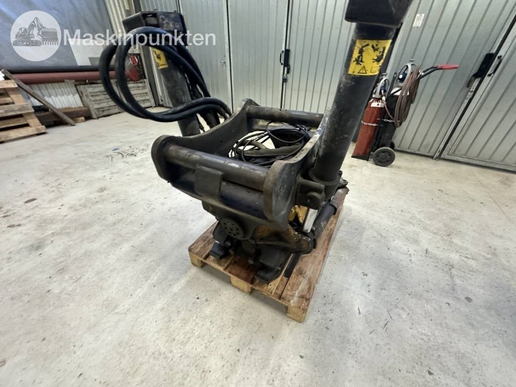 Engcon EC 226 - Тилтротатор: фото 5 Engcon EC 226 - Тилтротатор: фото 5