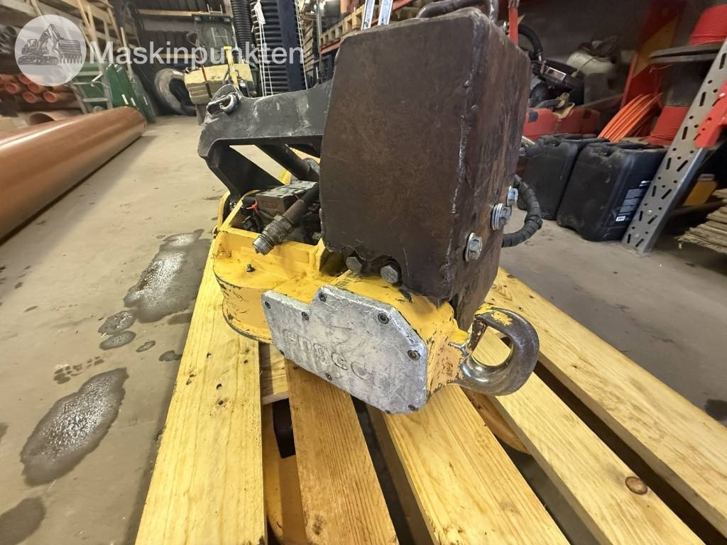 Engcon rototilt - Тилтротатор: фото 1 Engcon rototilt - Тилтротатор: фото 1