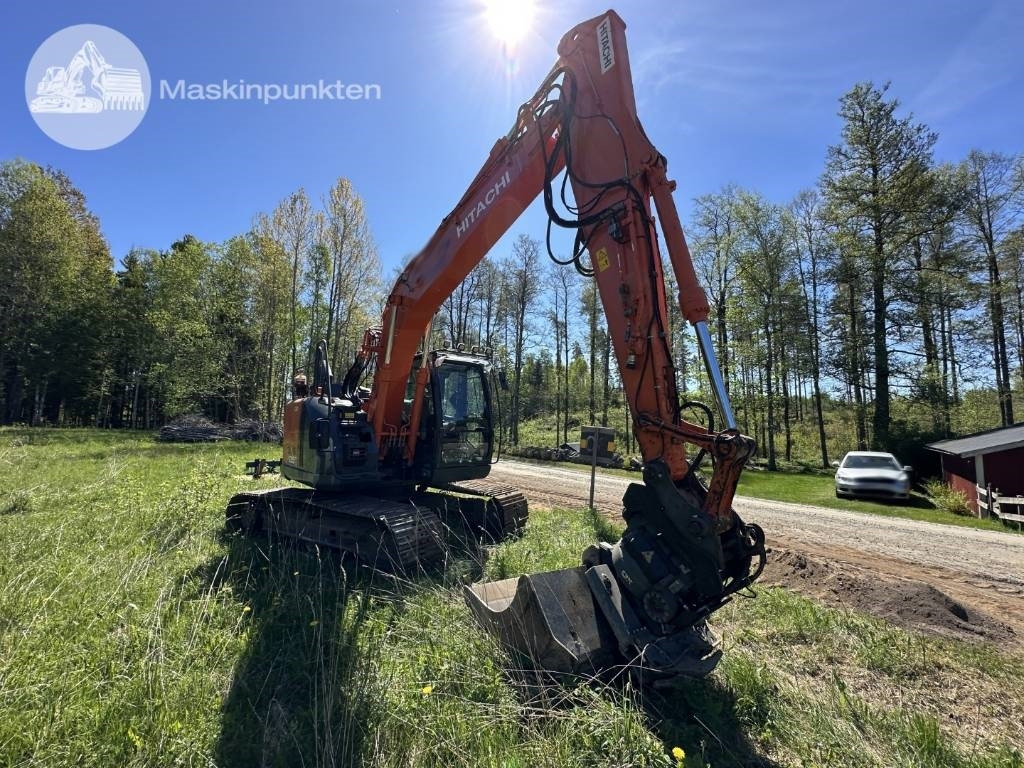 Hitachi ZX 135 US-6 - Гусеничный экскаватор: фото 3 Hitachi ZX 135 US-6 - Гусеничный экскаватор: фото 3