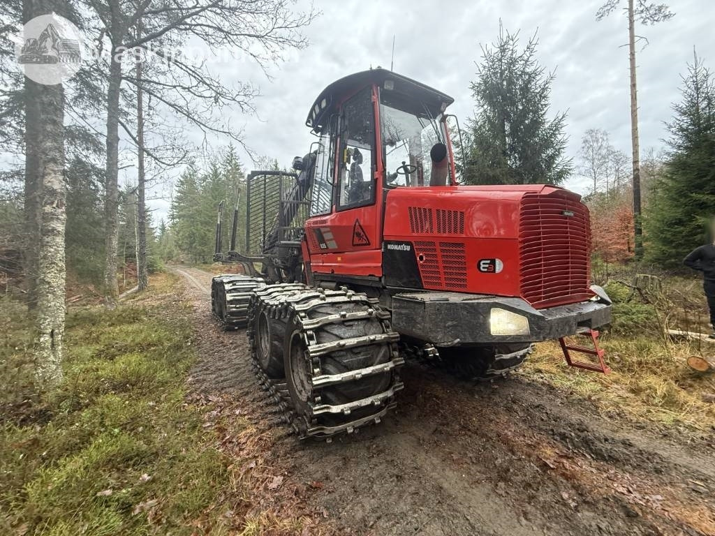 Komatsu 835 - Форвардер: фото 3 Komatsu 835 - Форвардер: фото 3