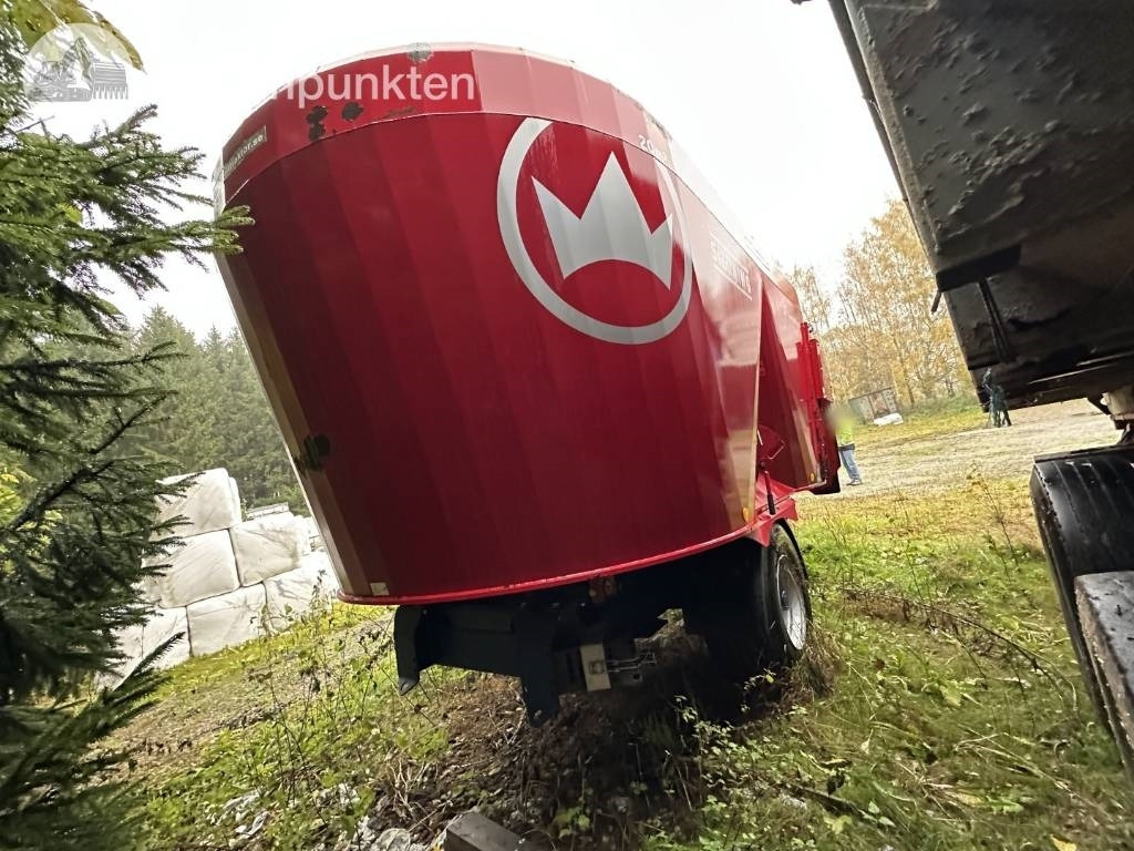 Kverneland Siloking TrailedLine Duo 2218-20  - Кормораздатчик: фото 4 Kverneland Siloking TrailedLine Duo 2218-20  - Кормораздатчик: фото 4