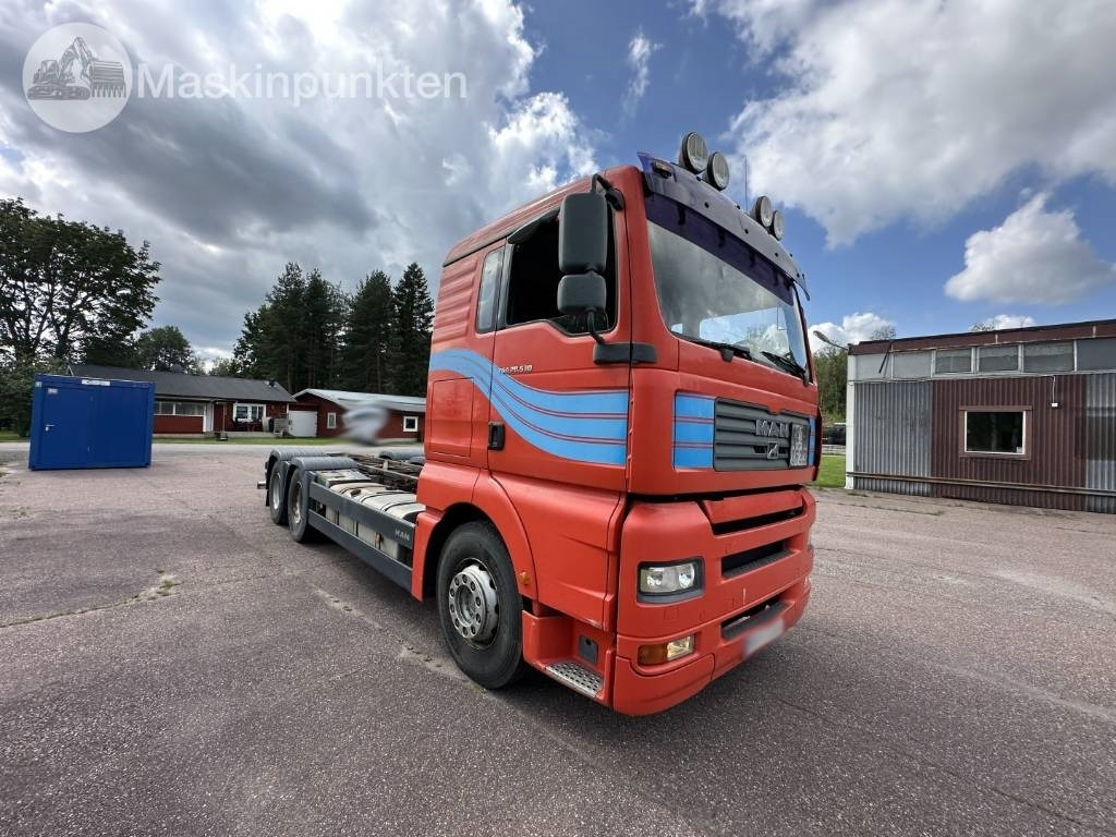 MAN TGX 28.530 LAXO - Грузовик-шасси: фото 3 MAN TGX 28.530 LAXO - Грузовик-шасси: фото 3