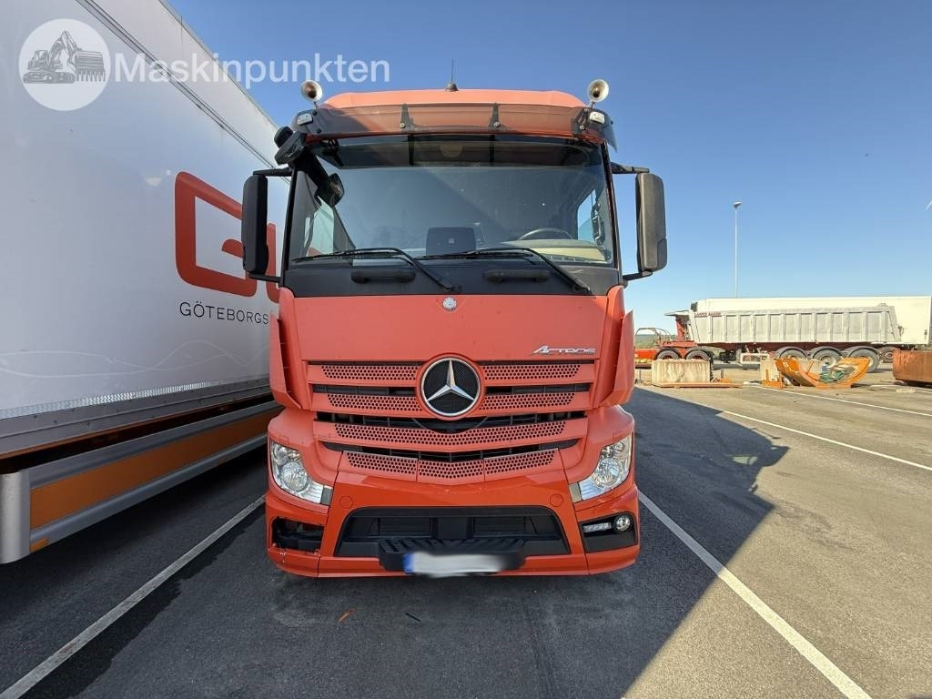 Mercedes-Benz Actros 2551  - Рефрижератор: фото 2 Mercedes-Benz Actros 2551  - Рефрижератор: фото 2