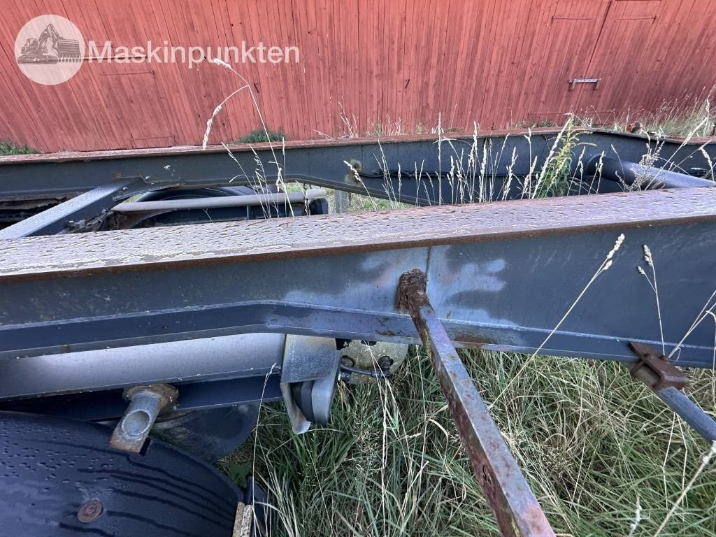 Mjölbysläpet SFL4-12,5-3  - Прицеп мультилифт/ Бункеровоз: фото 5 Mjölbysläpet SFL4-12,5-3  - Прицеп мультилифт/ Бункеровоз: фото 5