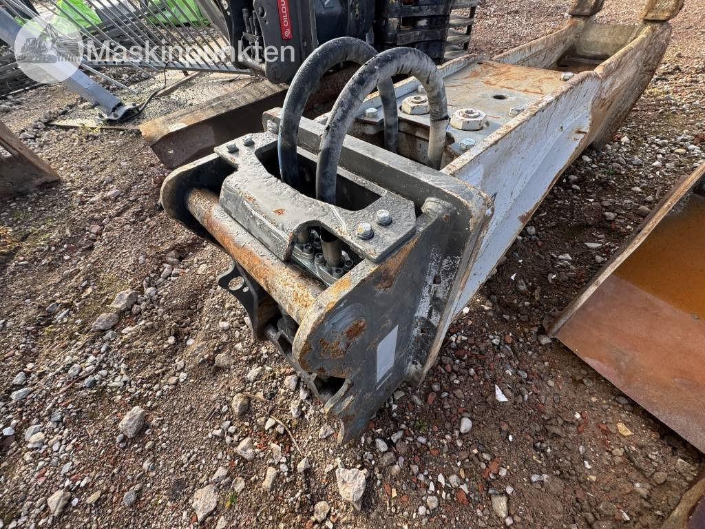 NPK DC-25 - Гидромолот для Строительной техники: фото 2 NPK DC-25 - Гидромолот для Строительной техники: фото 2