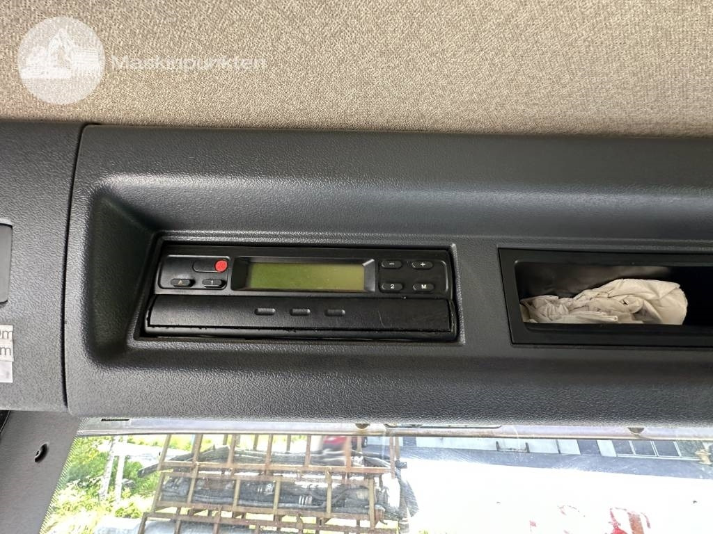 Грузовик с закрытым кузовом Scania R 230: фото 29