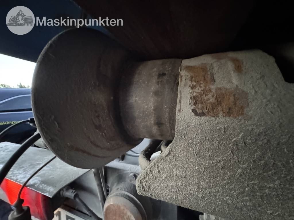 Крюковой мультилифт Scania R 480 LB: фото 45 Крюковой мультилифт Scania R 480 LB: фото 45