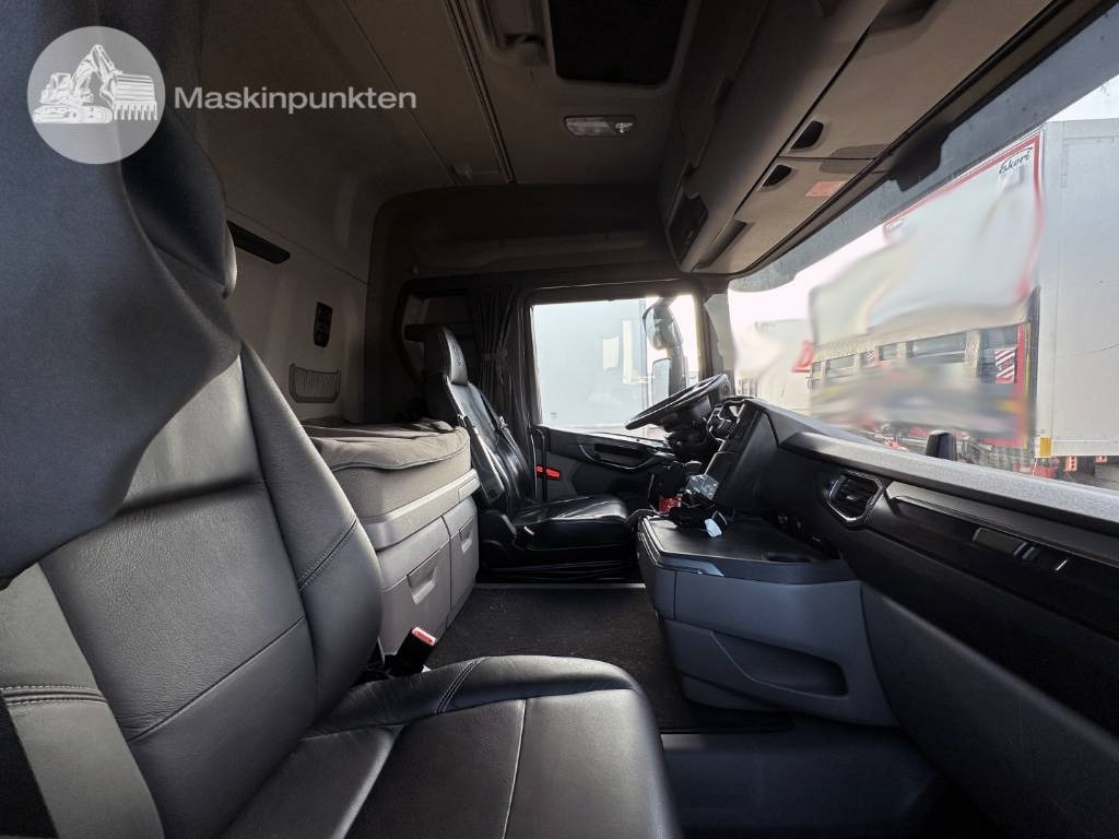 Грузовик с закрытым кузовом Scania R 580: фото 23