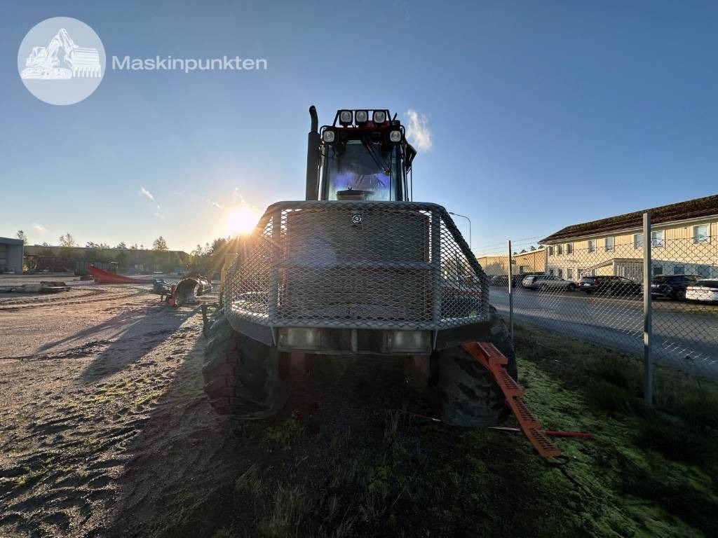 Valmet 890.3 - Форвардер: фото 2 Valmet 890.3 - Форвардер: фото 2
