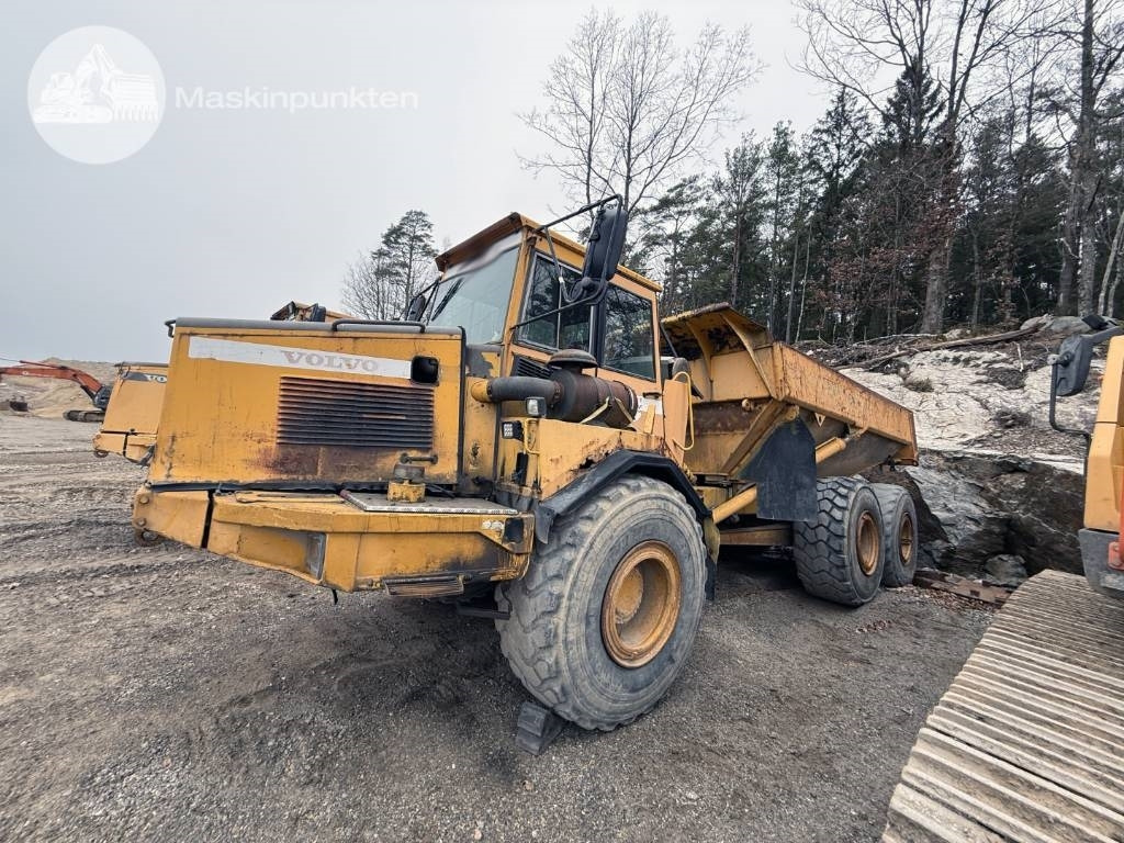 Volvo A 25 C - Сочленённый самосвал: фото 2 Volvo A 25 C - Сочленённый самосвал: фото 2