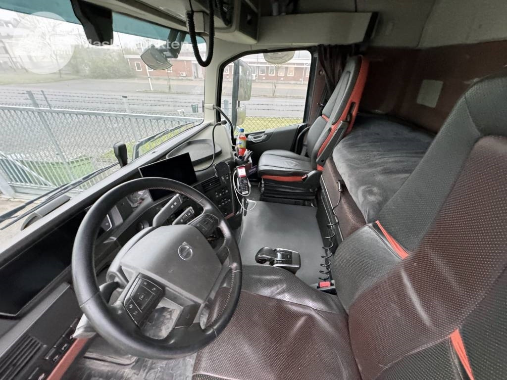 Самосвал Volvo FH 16 750: фото 34