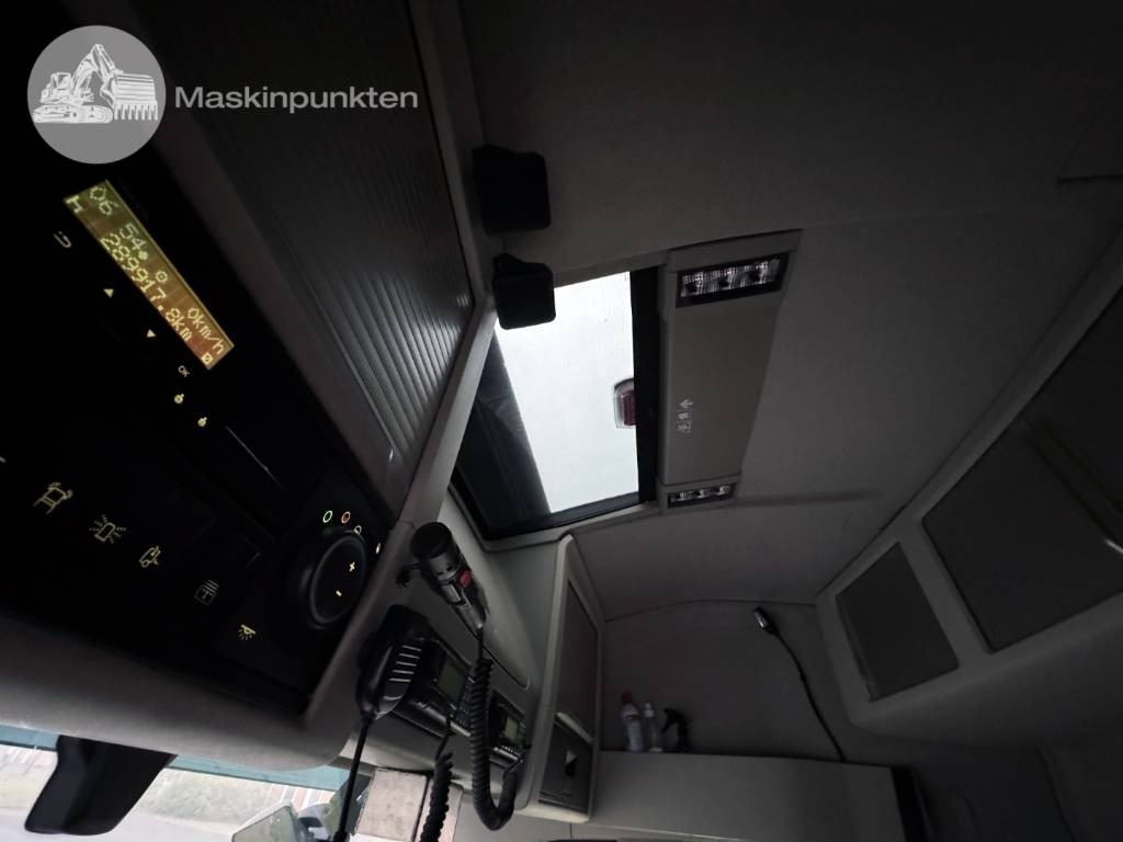 Самосвал Volvo FH 16 750: фото 42