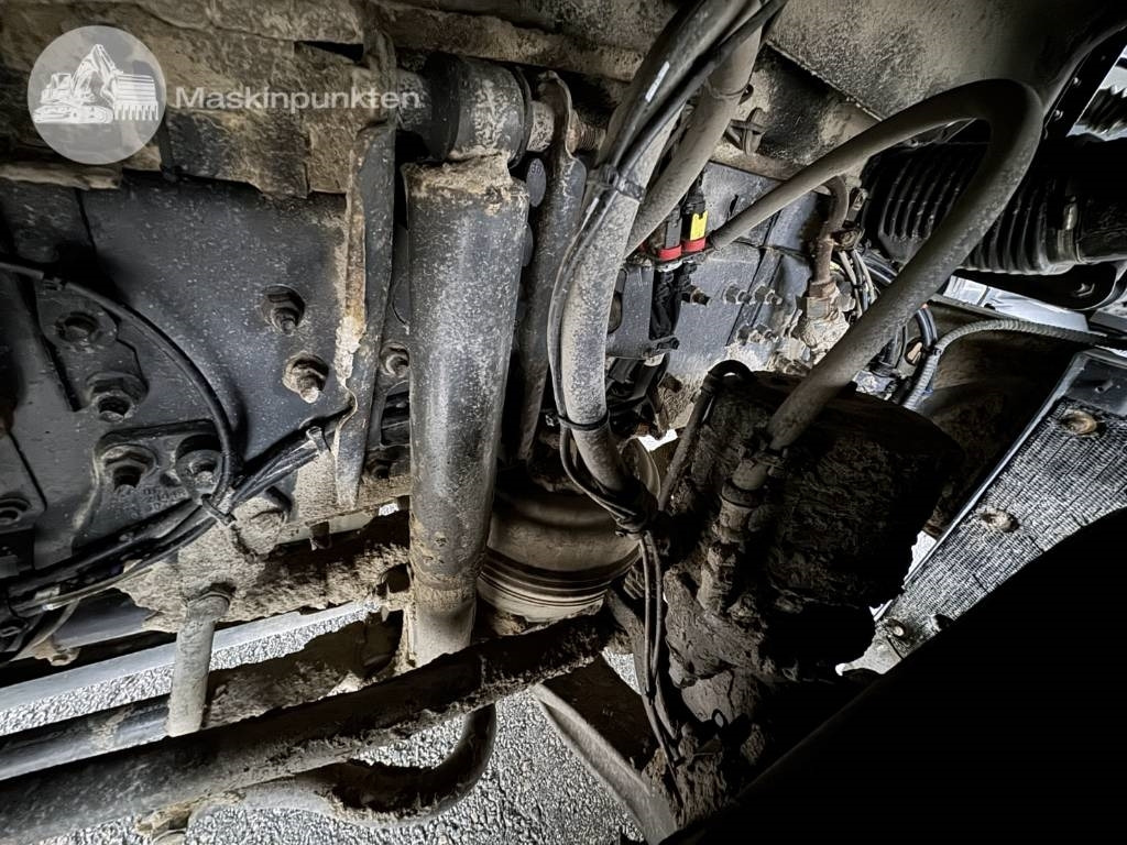 Самосвал Volvo FH 16 750: фото 8