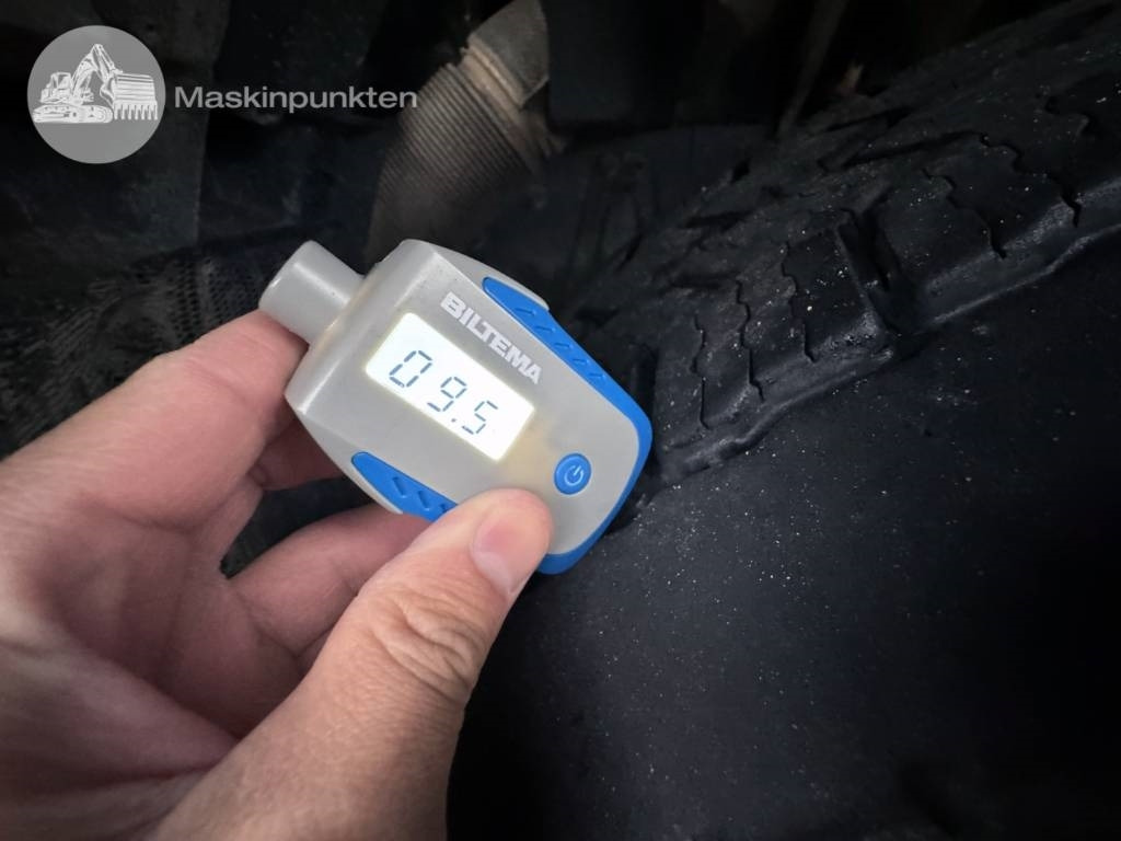 Самосвал Volvo FH 16 750: фото 24