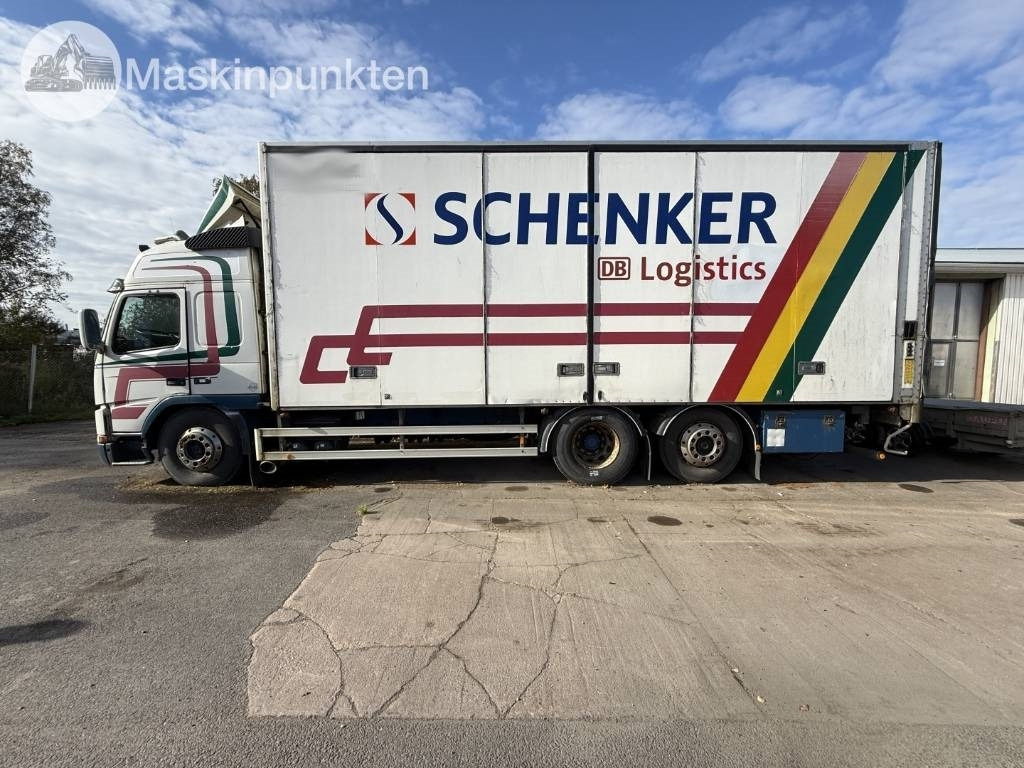Грузовик с закрытым кузовом Volvo FM 12: фото 7
