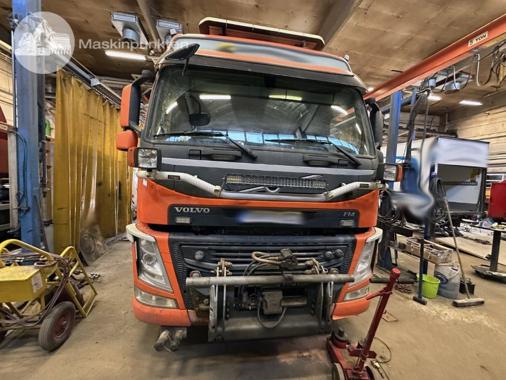Volvo FM 460 LAXO TMA - Грузовик-контейнеровоз/ Сменный кузов: фото 2 Volvo FM 460 LAXO TMA - Грузовик-контейнеровоз/ Сменный кузов: фото 2