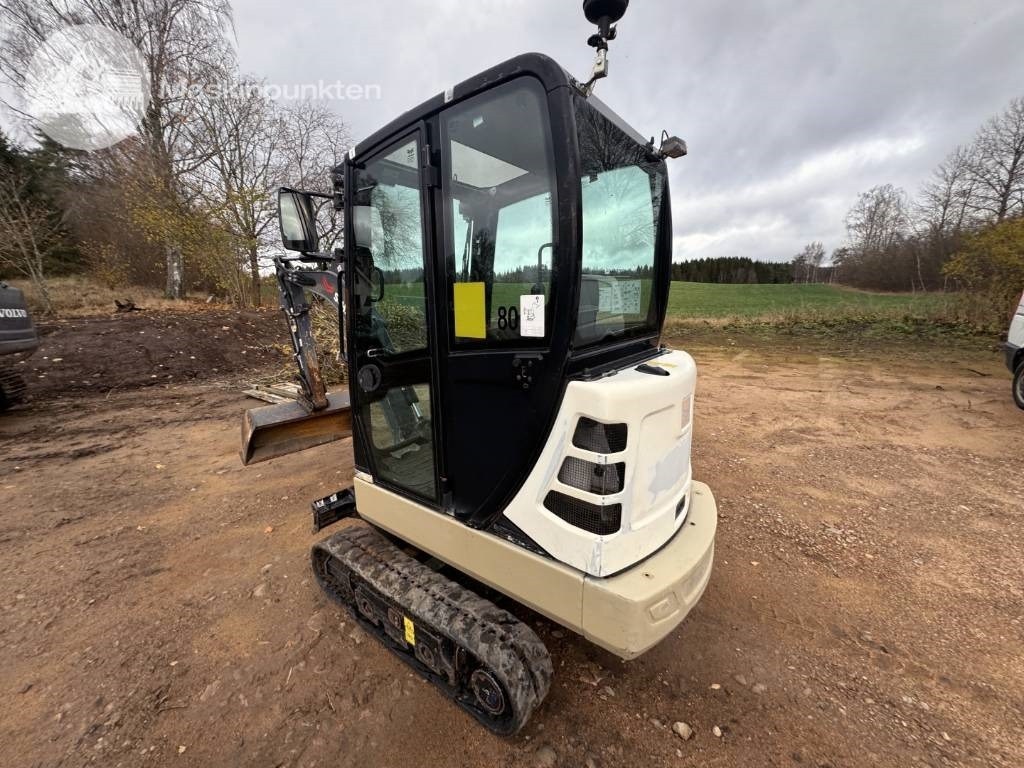 Yanmar TC 22 - Мини-экскаватор: фото 4 Yanmar TC 22 - Мини-экскаватор: фото 4