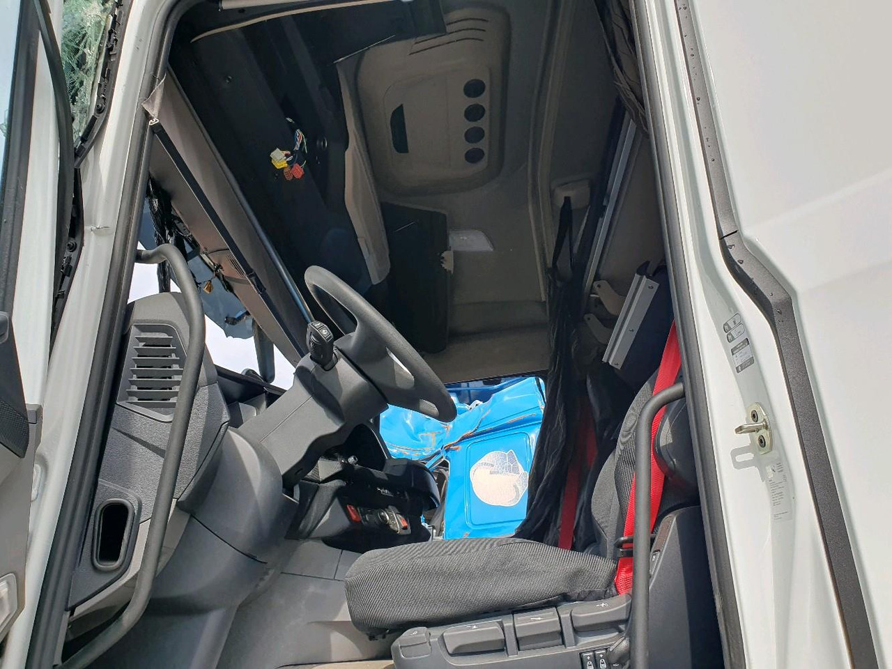 Фото интерьера 3: Тягач DAF XF 480