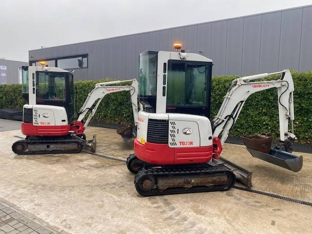 Takeuchi TB 23 R - Мини-экскаватор: фото 1 Takeuchi TB 23 R - Мини-экскаватор: фото 1