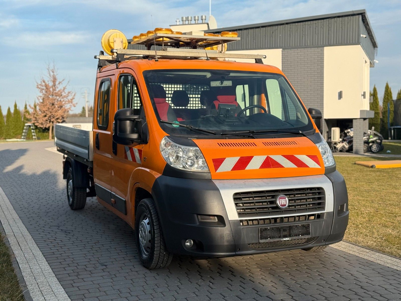 Fiat DUCATO WEBASTO DOPPLECABINE 7 SEAT - Малотоннажный бортовой грузовик: фото 3 Fiat DUCATO WEBASTO DOPPLECABINE 7 SEAT - Малотоннажный бортовой грузовик: фото 3