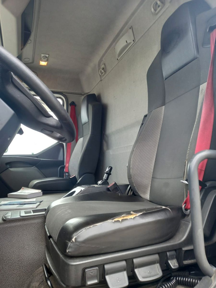Renault D 320 - Грузовик-шасси: фото 3 Renault D 320 - Грузовик-шасси: фото 3