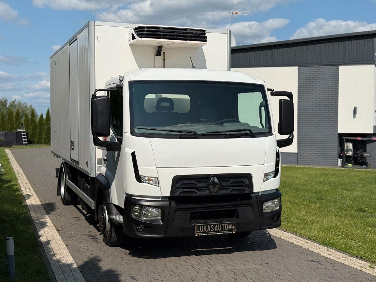 Renault D7.5 MANUAL LAMBERET CARRIER XARIOS 350 - Рефрижератор: фото 3 Renault D7.5 MANUAL LAMBERET CARRIER XARIOS 350 - Рефрижератор: фото 3