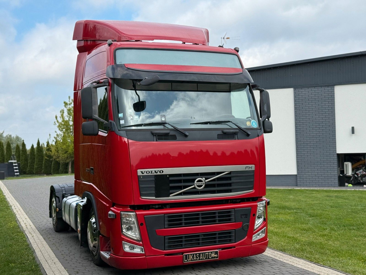 Volvo FH 500 LOW DECK LOW KMS - Тягач: фото 3 Volvo FH 500 LOW DECK LOW KMS - Тягач: фото 3