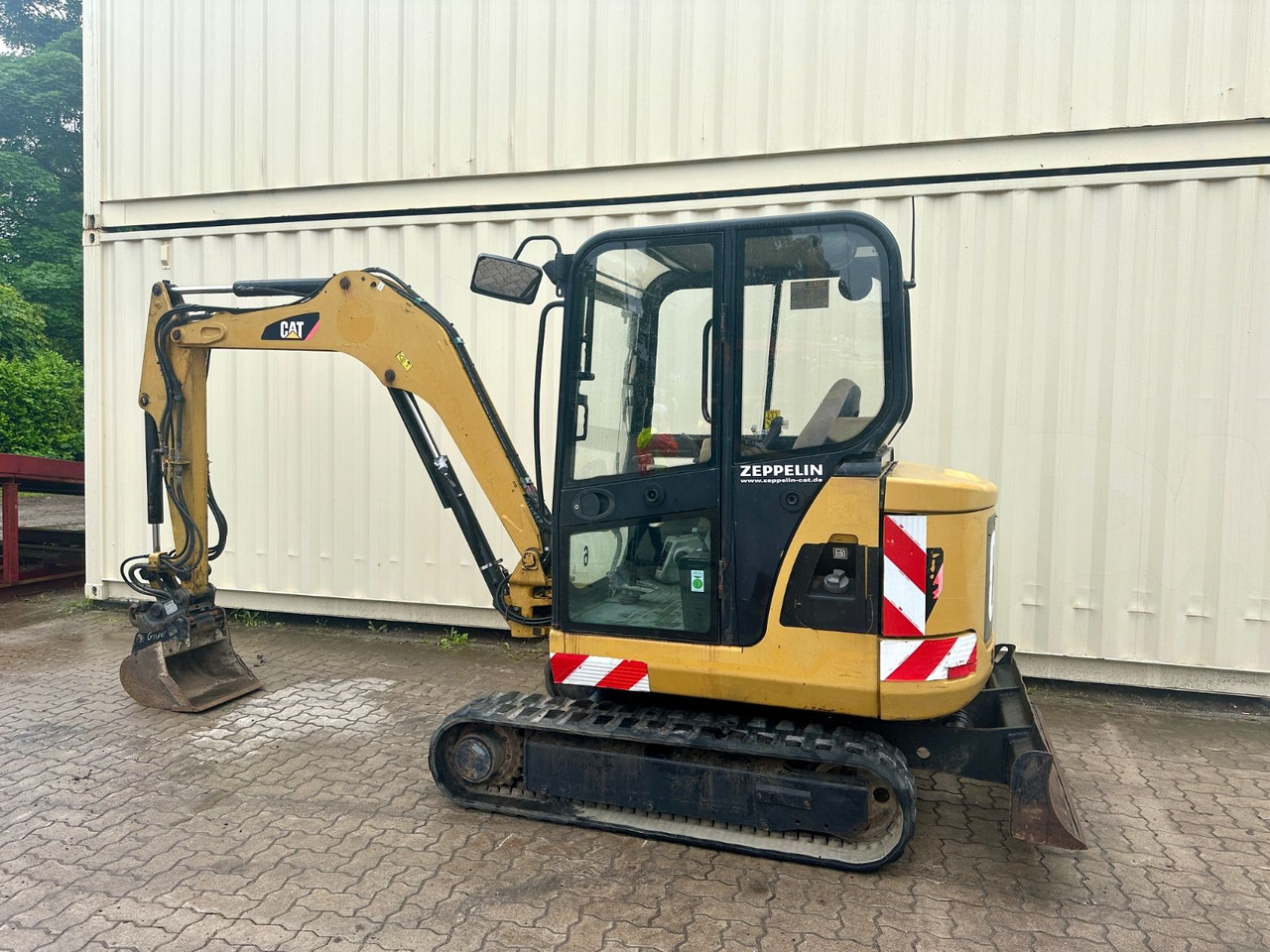 CAT 302.5C / OilQuick OQ40 / Deutsche Maschine - Мини-экскаватор: фото 3 CAT 302.5C / OilQuick OQ40 / Deutsche Maschine - Мини-экскаватор: фото 3