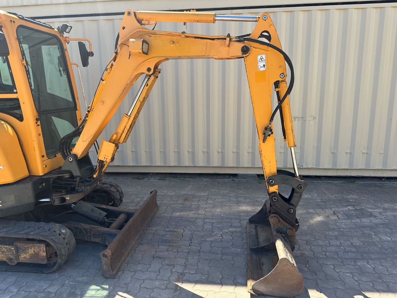 Hyundai Robex25Z-9AK / 2018 BJ / 2.962 H / 2.580 KG - Мини-экскаватор: фото 4 Hyundai Robex25Z-9AK / 2018 BJ / 2.962 H / 2.580 KG - Мини-экскаватор: фото 4