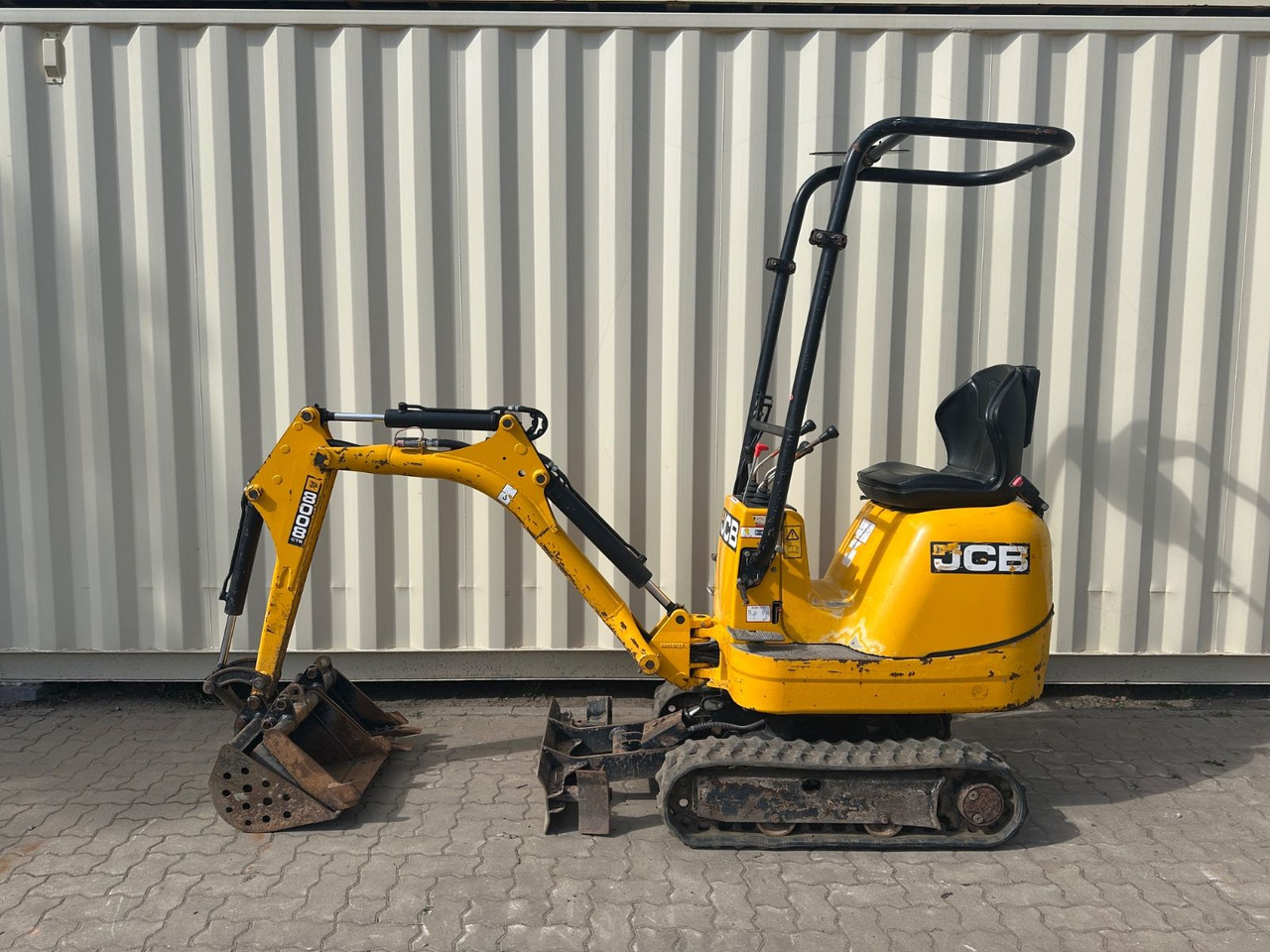 JCB 8008 CTS, 2019 BJ, 1.082 BH, 3 x Löffel - Мини-экскаватор: фото 2 JCB 8008 CTS, 2019 BJ, 1.082 BH, 3 x Löffel - Мини-экскаватор: фото 2