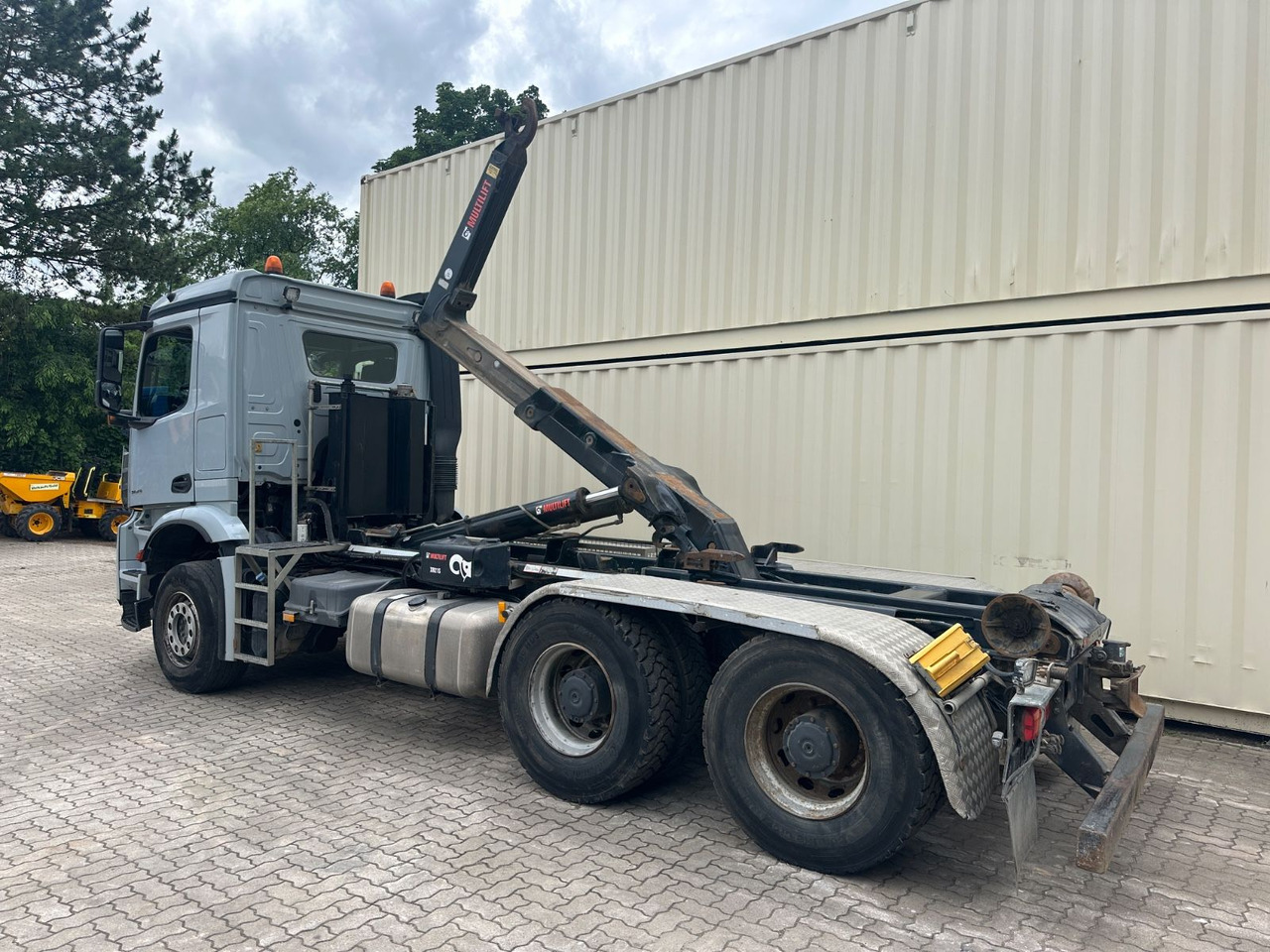 Mercedes-Benz Arocs 2643/Hiab M. /1. Hd /R.St. 3.90m/265.773KM - Крюковой мультилифт: фото 3 Mercedes-Benz Arocs 2643/Hiab M. /1. Hd /R.St. 3.90m/265.773KM - Крюковой мультилифт: фото 3