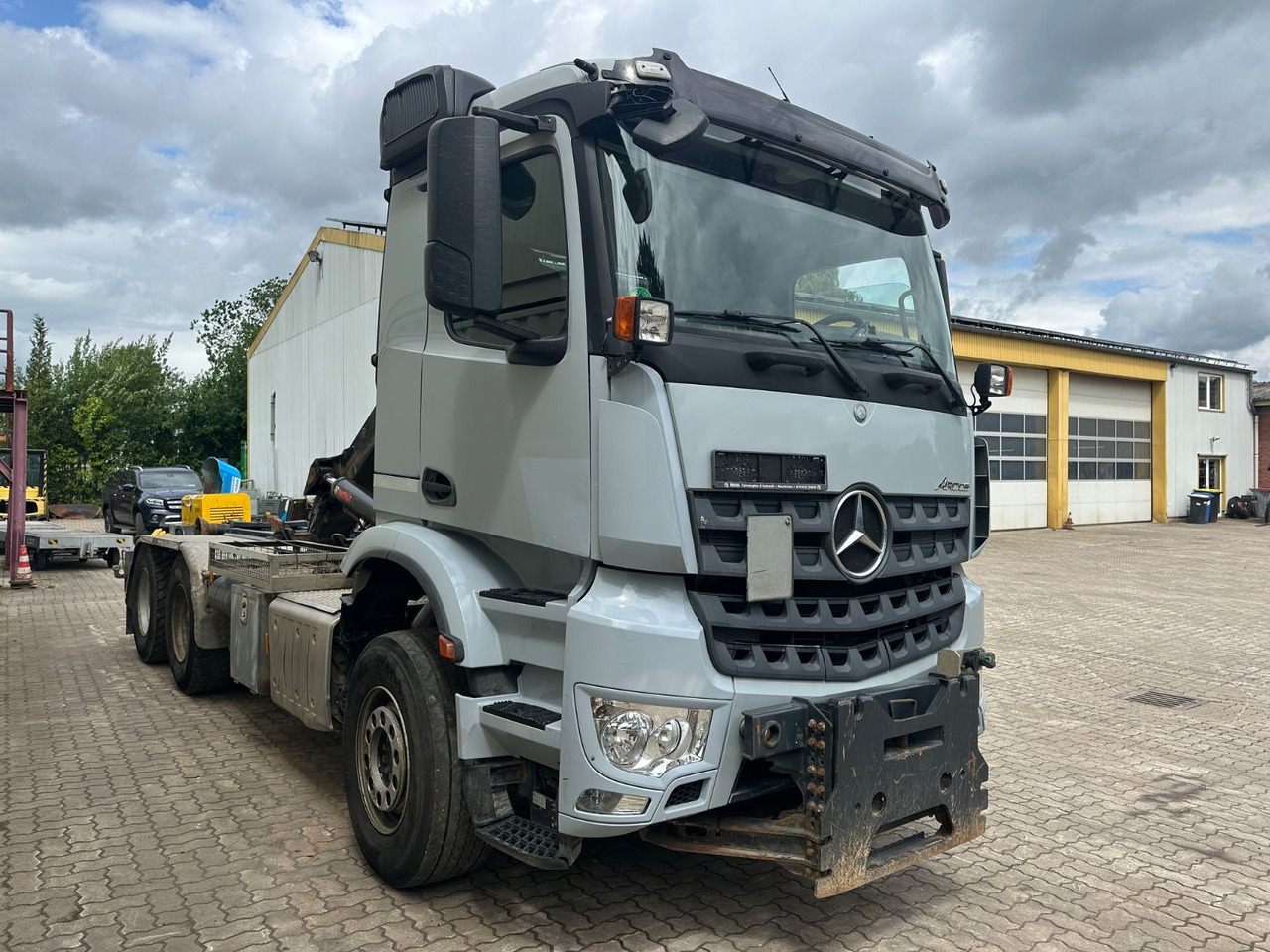 Mercedes-Benz Arocs 2643/Hiab M. /1. Hd /R.St. 3.90m/265.773KM - Крюковой мультилифт: фото 4 Mercedes-Benz Arocs 2643/Hiab M. /1. Hd /R.St. 3.90m/265.773KM - Крюковой мультилифт: фото 4