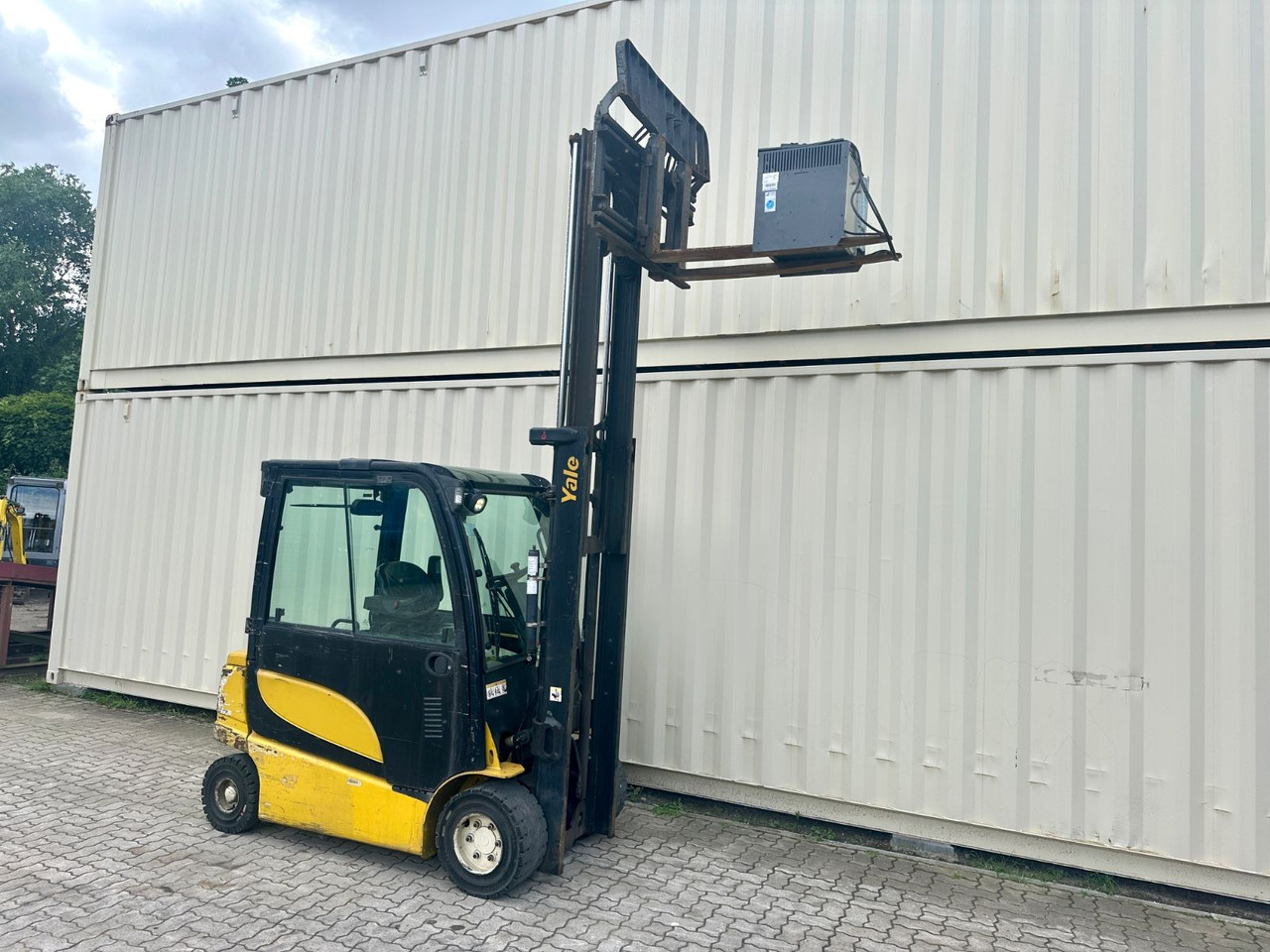 Yale ERP30VL / Seitenschieber + Zinkenverstellung - Электропогрузчик: фото 4 Yale ERP30VL / Seitenschieber + Zinkenverstellung - Электропогрузчик: фото 4