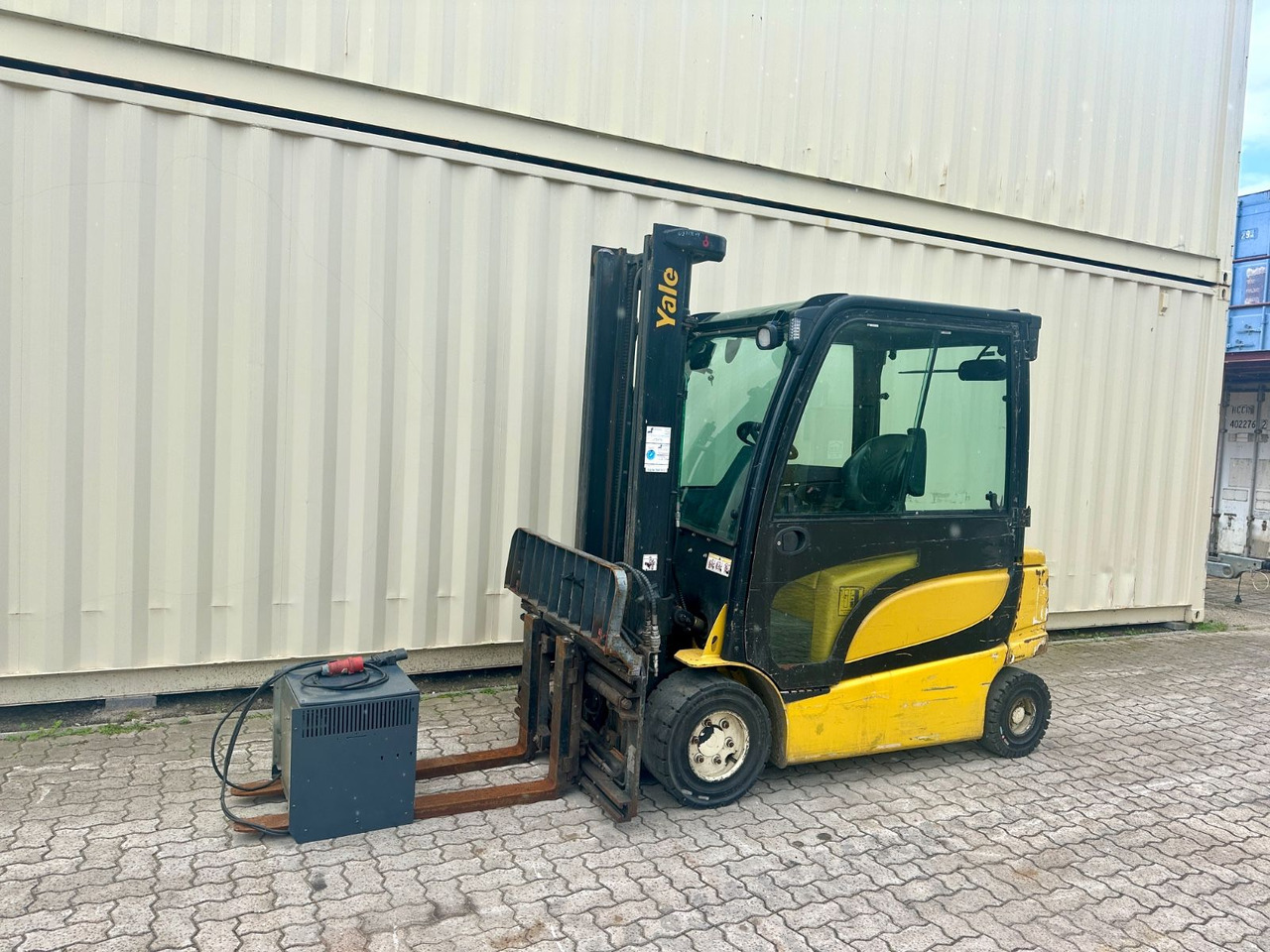 Yale ERP30VL / Seitenschieber + Zinkenverstellung - Электропогрузчик: фото 1 Yale ERP30VL / Seitenschieber + Zinkenverstellung - Электропогрузчик: фото 1