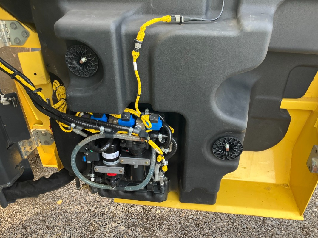 BOMAG DE BW 154 AP-5 AM - Каток: фото 3 BOMAG DE BW 154 AP-5 AM - Каток: фото 3