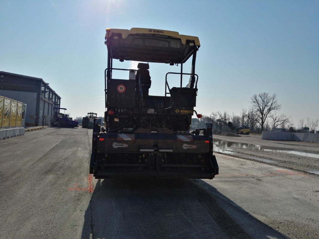 Асфальтоукладчик BOMAG IT BF 600 P-2 S500 Stage IV/Tier 4f: фото 10 Асфальтоукладчик BOMAG IT BF 600 P-2 S500 Stage IV/Tier 4f: фото 10