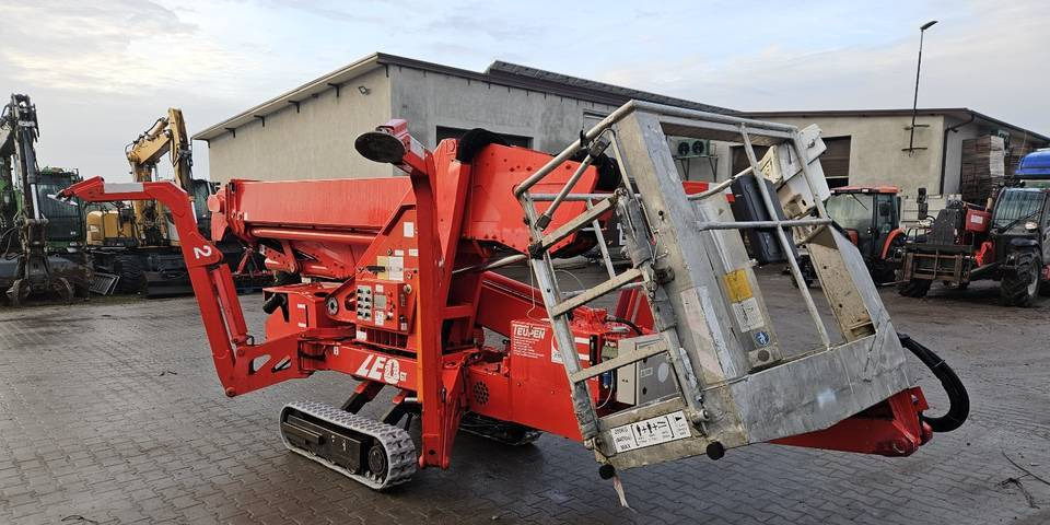 Gąsienicowy podnośnik koszowy Teupen LEO 23GT niesprawny FV23% pająk zwyżka - Спайдер-вышка: фото 2 Gąsienicowy podnośnik koszowy Teupen LEO 23GT niesprawny FV23% pająk zwyżka - Спайдер-вышка: фото 2