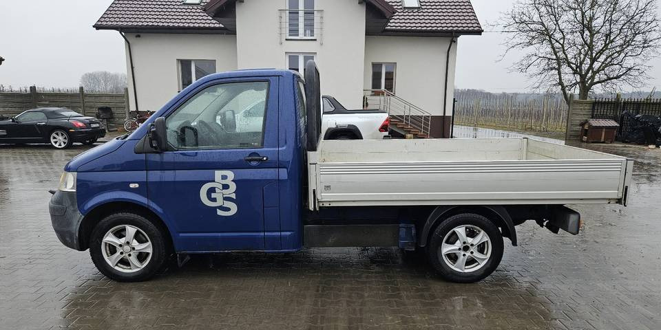 Volkswagen Transporter T5 2.5 skrzynia FV23% klima automat Webasto - Малотоннажный бортовой грузовик: фото 1 Volkswagen Transporter T5 2.5 skrzynia FV23% klima automat Webasto - Малотоннажный бортовой грузовик: фото 1