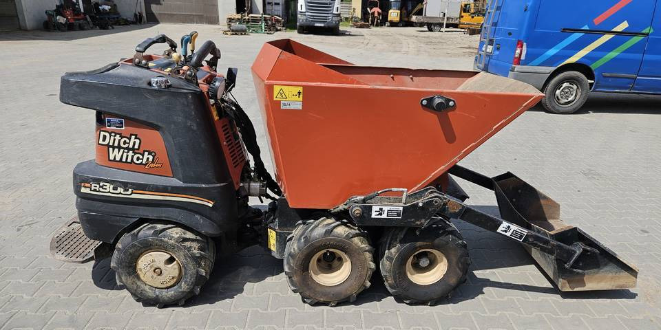 Wozidło samozaładowcze Ditch Witch R300 koparka łańcuchowa - Мини-самосвал: фото 5 Wozidło samozaładowcze Ditch Witch R300 koparka łańcuchowa - Мини-самосвал: фото 5