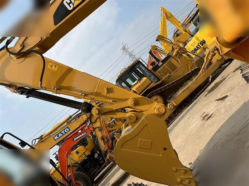 CATERPILLAR 315D - Гусеничный экскаватор: фото 2 CATERPILLAR 315D - Гусеничный экскаватор: фото 2
