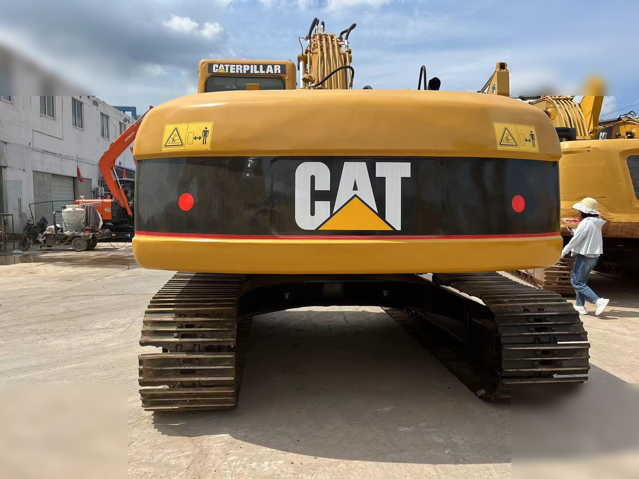 CATERPILLAR 320CL - Гусеничный экскаватор: фото 3 CATERPILLAR 320CL - Гусеничный экскаватор: фото 3