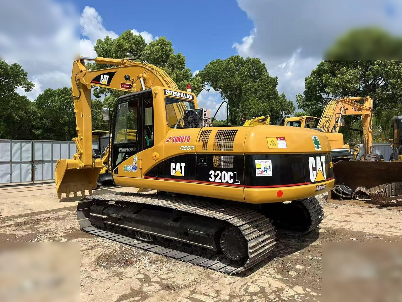 CATERPILLAR 320CL - Гусеничный экскаватор: фото 1 CATERPILLAR 320CL - Гусеничный экскаватор: фото 1