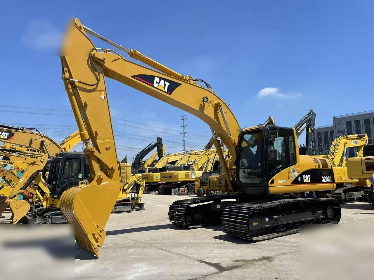 CATERPILLAR 320CL - Гусеничный экскаватор: фото 1 CATERPILLAR 320CL - Гусеничный экскаватор: фото 1