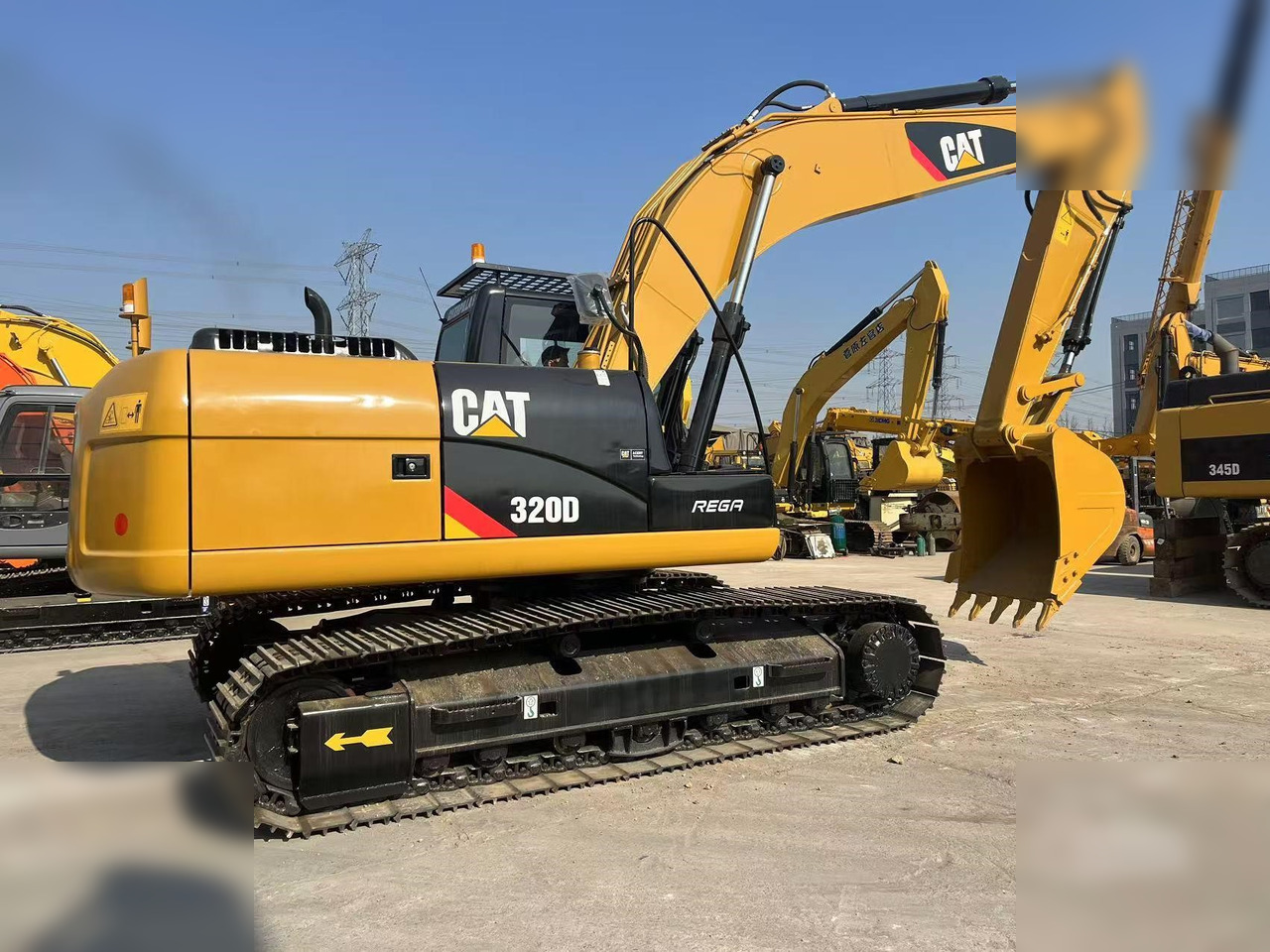 CATERPILLAR 320D - Гусеничный экскаватор: фото 2 CATERPILLAR 320D - Гусеничный экскаватор: фото 2
