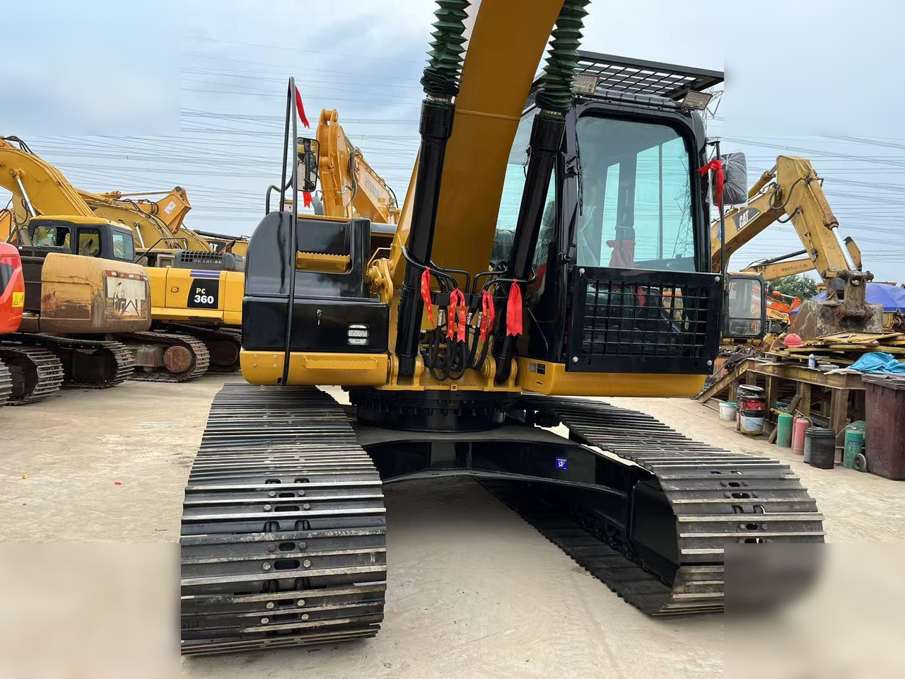 CATERPILLAR 320D2L - Гусеничный экскаватор: фото 4 CATERPILLAR 320D2L - Гусеничный экскаватор: фото 4