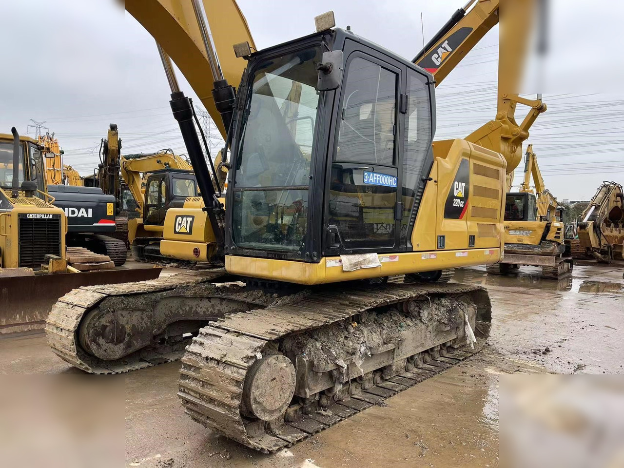 CATERPILLAR 320GC - Гусеничный экскаватор: фото 2 CATERPILLAR 320GC - Гусеничный экскаватор: фото 2